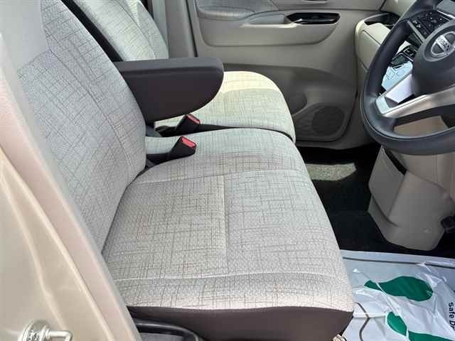 Nissan ROOX 2022 8052356-7