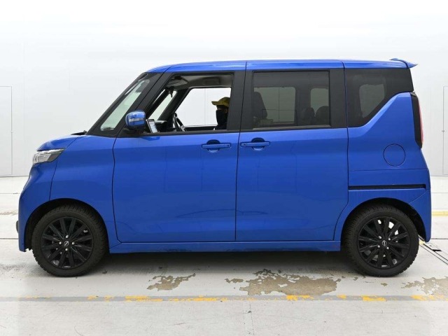 Nissan ROOX 2024 8052370-4