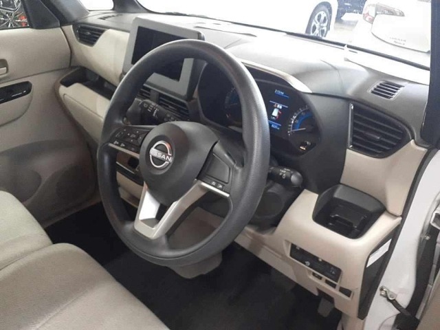 Nissan ROOX 2025 8052374-9