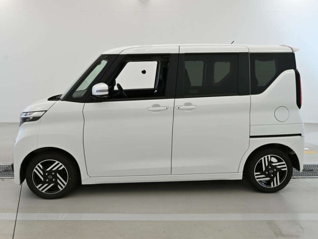 Nissan ROOX 2025 8052375-4