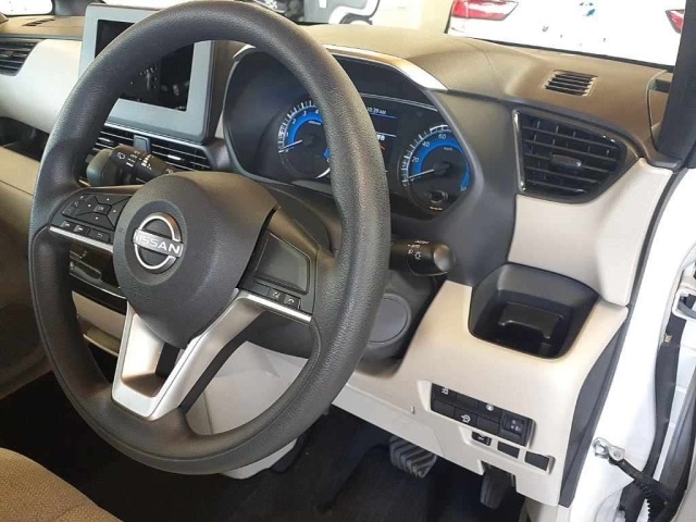 Nissan ROOX 2025 8052382-9