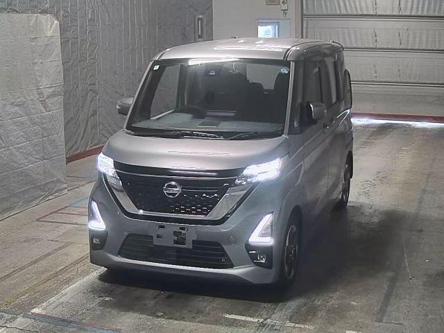Nissan ROOX 2020 8052383-0