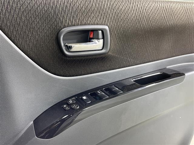 Nissan ROOX 2012 8052857-2