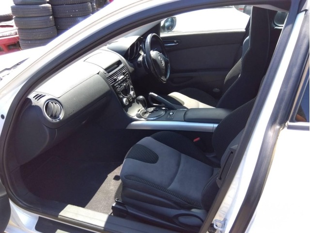 Mazda RX-8 2003 8062372-4