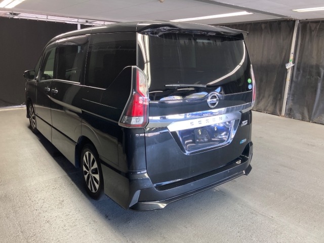 Nissan SERENA 2018 8060975-1