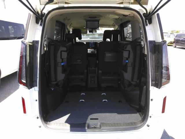 Nissan SERENA 2023 8060984-10