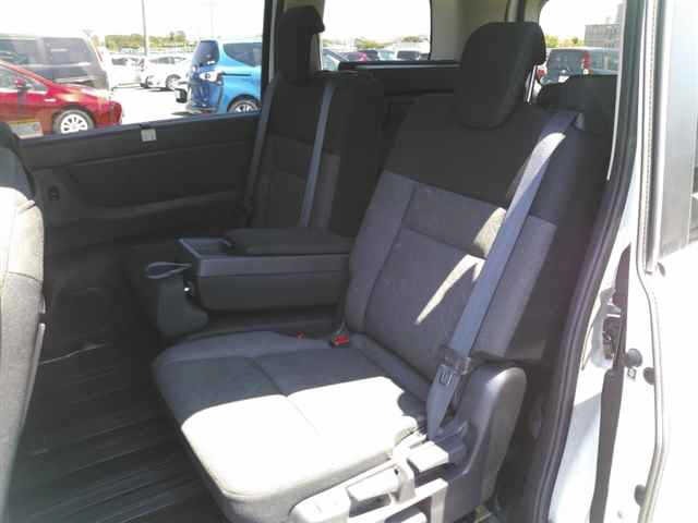 Nissan SERENA 2023 8060984-9