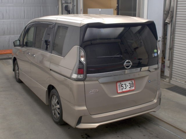 Nissan SERENA 2018 8061015-1