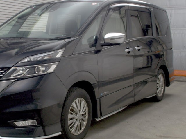 Nissan SERENA 2018 8061016-4