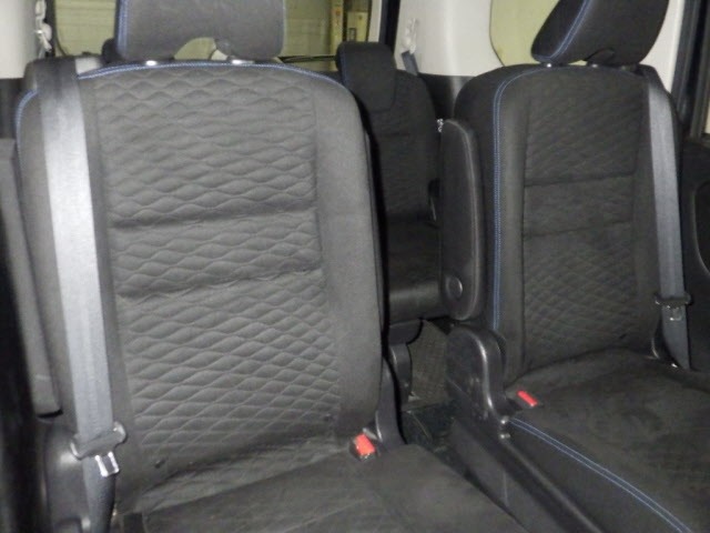 Nissan SERENA 2018 8061016-8