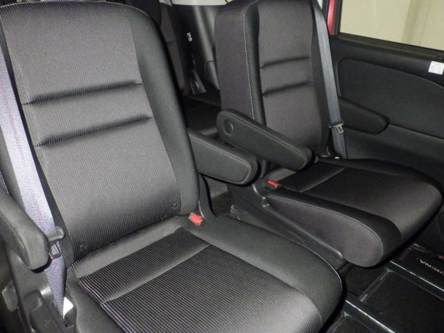 Nissan SERENA 2018 8061018-8