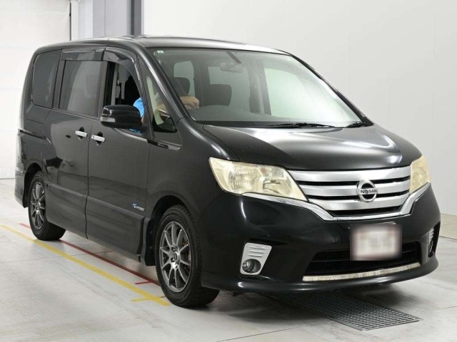 Nissan SERENA 2013 8061036-5