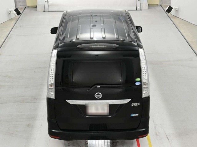 Nissan SERENA 2013 8061036-8