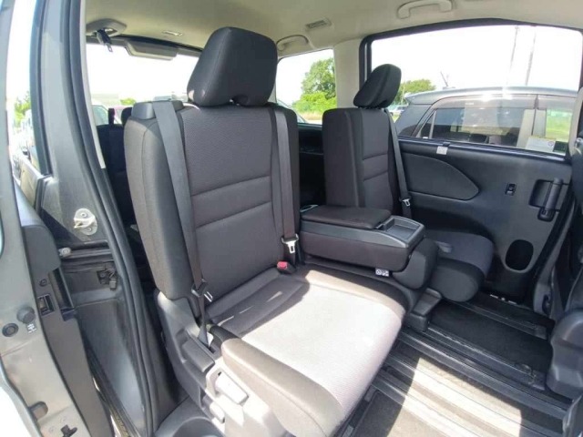 Nissan SERENA 2022 8061044-12