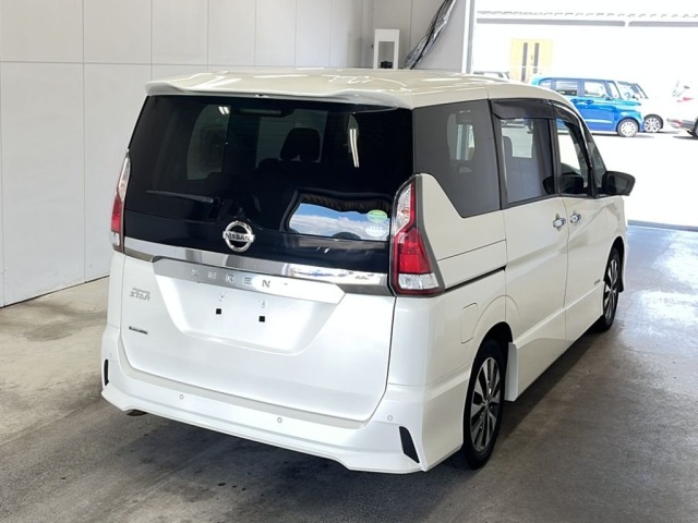 Nissan SERENA 2019 8061074-1