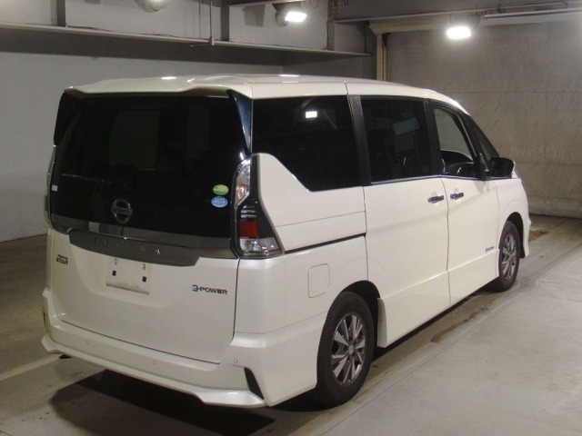 Nissan SERENA 2019 8061094-1