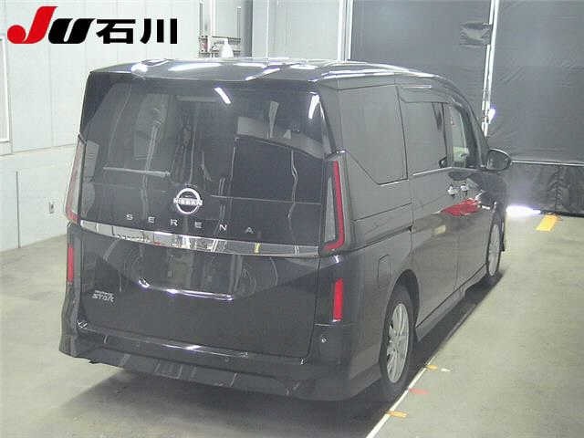 Nissan SERENA 2023 8061101-1