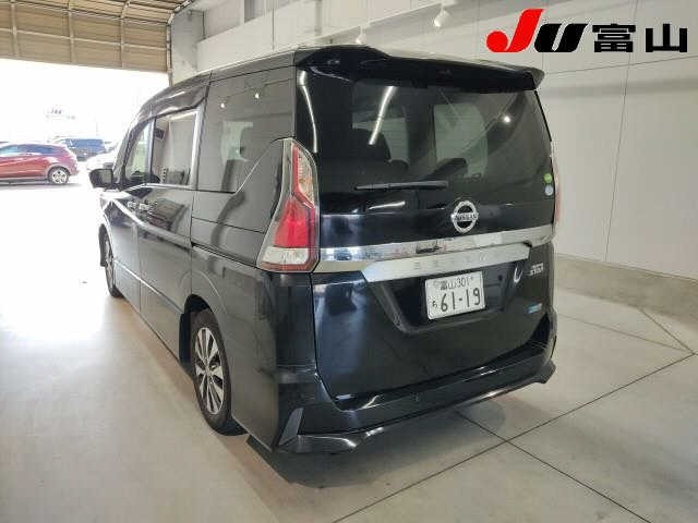 Nissan SERENA 2018 8061103-1