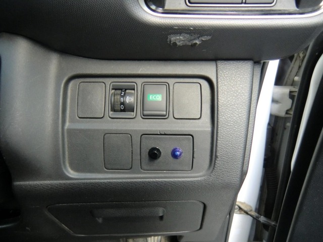 Nissan SERENA 2017 8061138-14