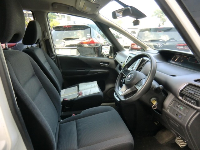 Nissan SERENA 2017 8061138-5