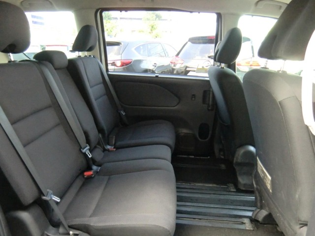 Nissan SERENA 2017 8061138-6