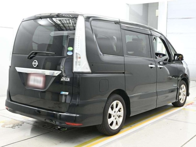 Nissan SERENA 2013 8061139-1