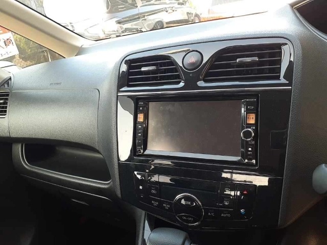 Nissan SERENA 2013 8061139-12