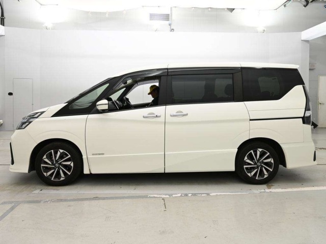 Nissan SERENA 2021 8061148-4