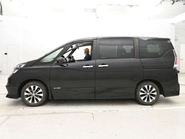 Nissan SERENA 2019 8061152-4