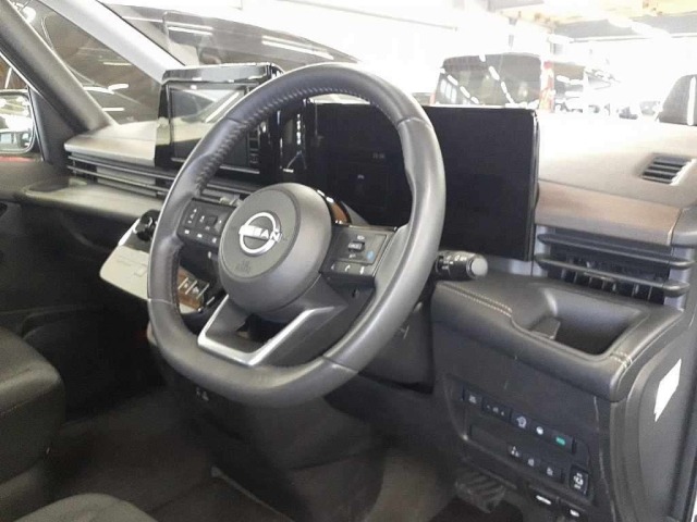 Nissan SERENA 2024 8061162-9