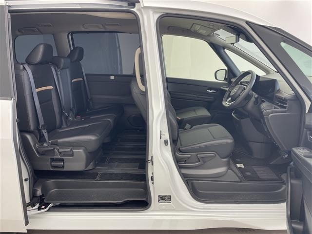 Nissan SERENA 2024 8061840-6