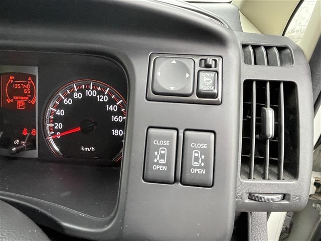 Nissan SERENA 2009 8061921-3
