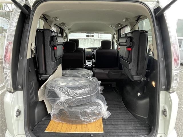 Nissan SERENA 2009 8061921-6