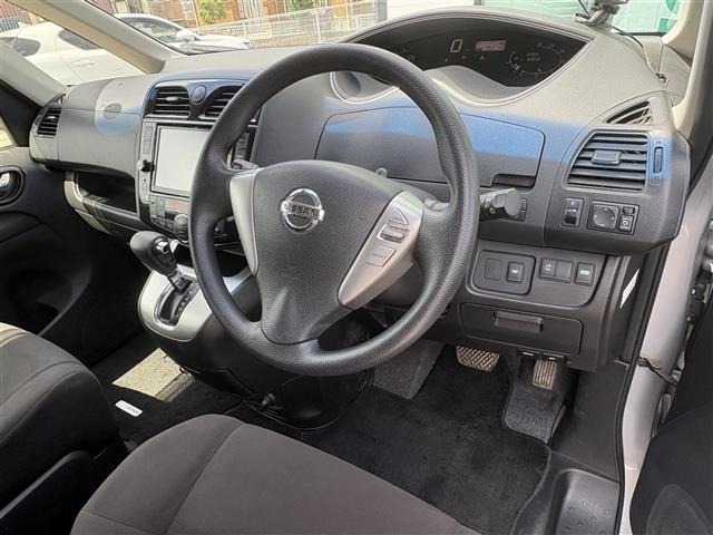 Nissan SERENA 2014 8061924-6