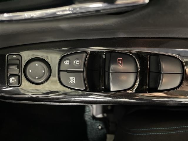 Nissan SERENA 2017 8061943-12