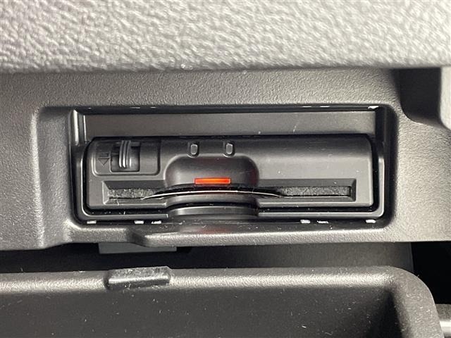 Nissan SERENA 2016 8061945-11
