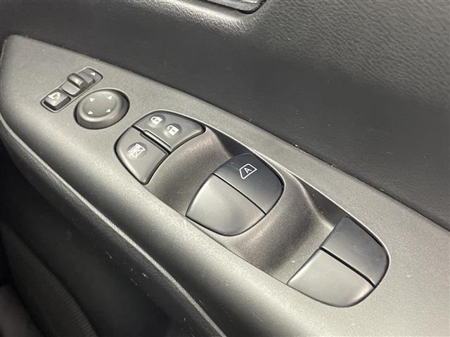 Nissan SERENA 2016 8061945-2