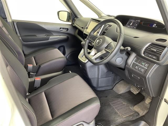 Nissan SERENA 2016 8061945-4