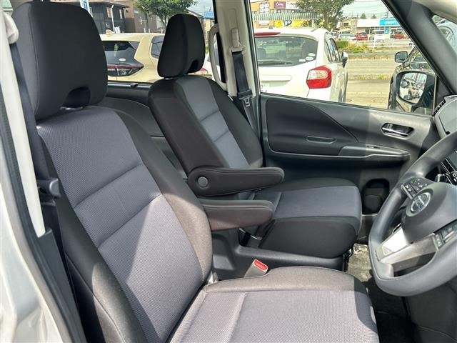 Nissan SERENA 2022 8061947-17