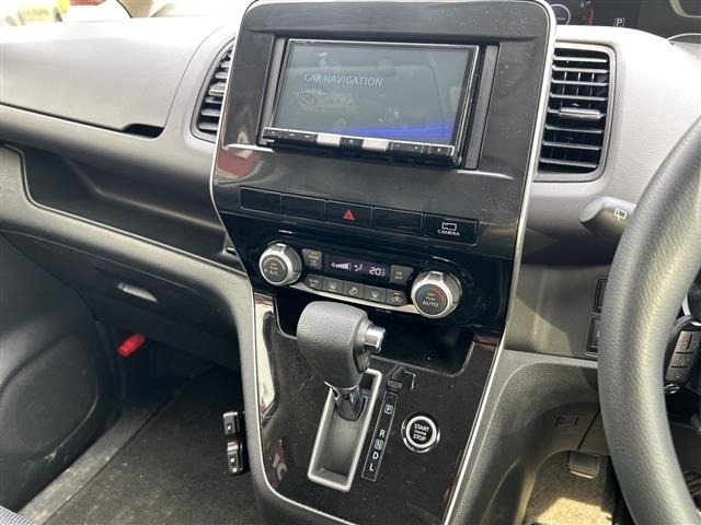 Nissan SERENA 2022 8061947-21