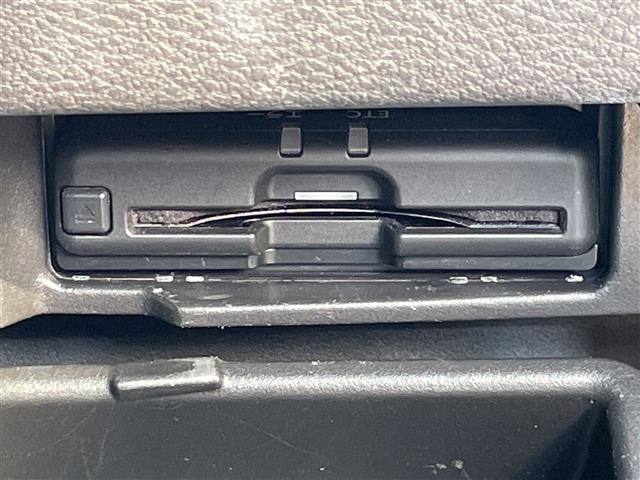 Nissan SERENA 2022 8061962-11