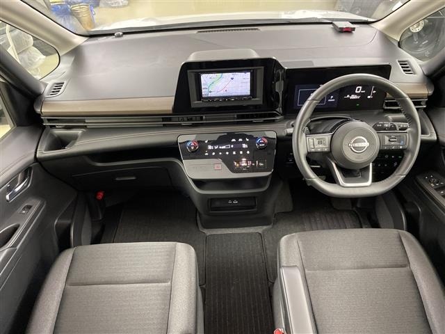 Nissan SERENA 2023 8061964-14