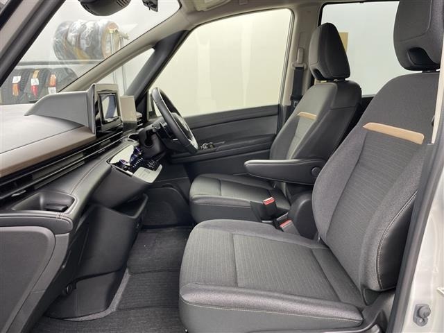 Nissan SERENA 2023 8061964-22