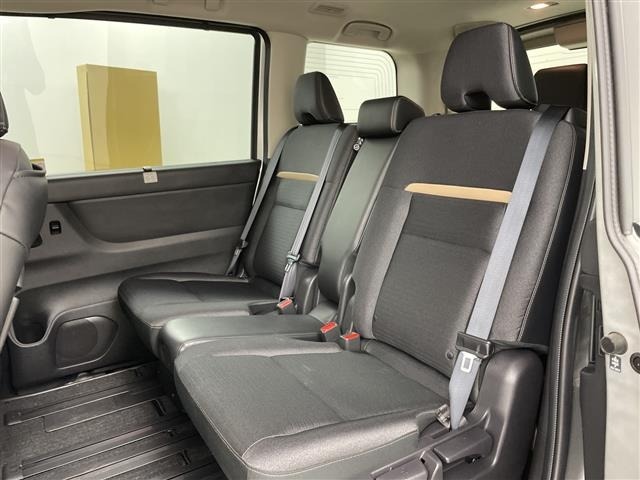 Nissan SERENA 2023 8061964-4