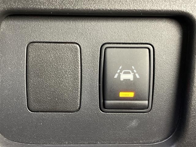 Nissan SERENA 2014 8061965-22