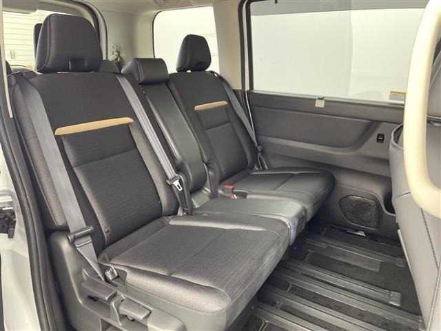 Nissan SERENA 2024 8061966-12