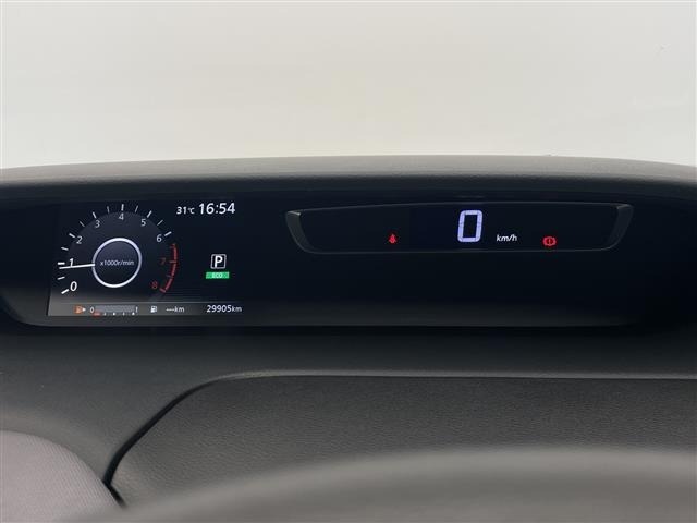 Nissan SERENA 2017 8061967-9