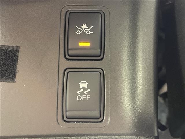 Nissan SERENA 2016 8061971-4