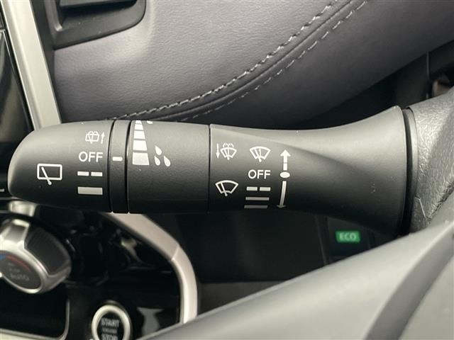 Nissan SERENA 2021 8061975-6
