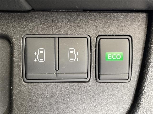 Nissan SERENA 2016 8061976-8